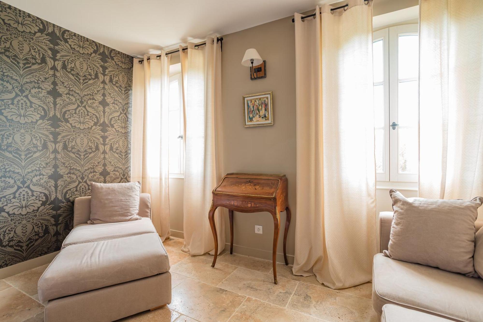 Chateau Montplaisir Charming B&B In Provence Valreas Exterior photo